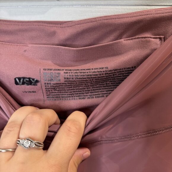 Victoria's Secret VSX Elevate™ Liquid Shine Stretch-Comfort Set - Picture 9 of 12